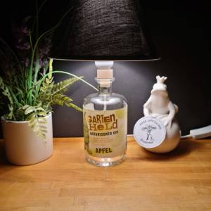 GARTENHELD Botanischer Gin Apfel Flaschenlampe, Bottle Lamp 0,5 l - Handmade UNIKAT Upcycling Bild 3