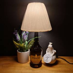Springer Urvater Flaschenlampe, BottleLamp 0,7 l - Handmade UNIKAT Upcycling Bild 6