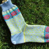 Bunte Socken Gr. 42/43 - gestrickte Socken in nordischen Fair Isle Mustern Bild 1