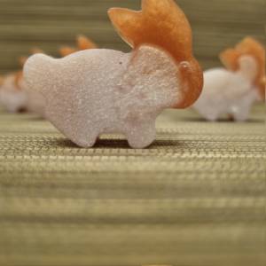 Süße kleine Hasen aus Epoxidharz, 6er Set. Dekoration für den Tisch usw.. Bild 6