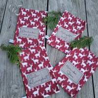 Weihnachtliche Geschenkbeutel aus rotem Baumwollstoff "Rentier" mit Beschriftung Bild 1