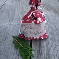 Weihnachtliche Geschenkbeutel aus rotem Baumwollstoff "Rentier" mit Beschriftung Bild 2