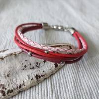 Leder Armband 5-reihig in Rot- und Rosatönen mit dezenten Metallperlen Bild 2