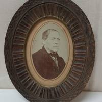 Ovaler Holz - Bilderrahmen mit Familienfoto 1850 - Rückseite mit Historie Bild 1