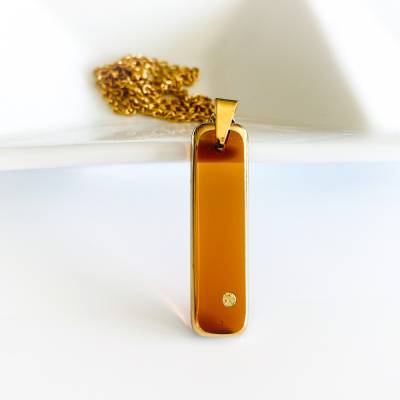 Vintage-Anhänger aus Glas an zarter Gliederkette