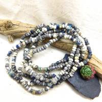 Strang mit kleinen antiken Djenne Perlen aus Mali - Verkrustungen - Nila Glasperlen - Digbeads Bild 4