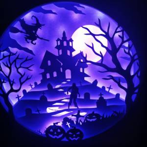 Schöne Lampe mit 3D Bild Halloween inkl. Farbwechsel Shadowbox. Bild 7