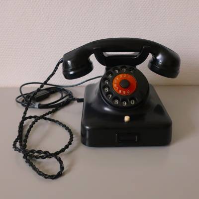 Vintage Telefon W 48 aus Bakelit schwarz mit Wählscheibe DeTe We antikes Telefon