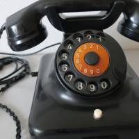 Vintage Telefon W 48 aus Bakelit schwarz mit Wählscheibe DeTe We antikes Telefon Bild 2