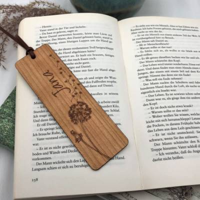 Lesezeichen aus Holz, Pusteblume personalisiert, aus Kirschvollholz, Geschenk zur Einschulung