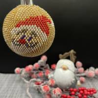 Weihnachtskugeln gehäkelt mit Baumwollgarn und kleinen Glasperlen Bild 3