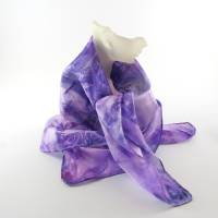 Seidentuch 55x55 cm **Lilac** handgefärbtes Unikat von ZWEIFARBIG Bild 4