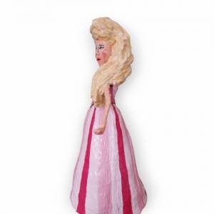 Prinzessin weibliche Skulptur "Frau mit Kleid und blondem Haar" Bild 8