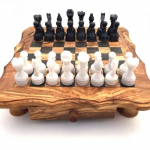 Schachspiel abgerundete Kante aus Olivenholz Schachtisch Gr. L inkl. 32er Schachfiguren Marmor Farbe wählbar Handgemacht Bild 4