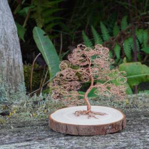 Mini Drahtbaum auf Holzscheibe Kupfer - GRÖßE S - Deko Bonsai aus Draht, Unikat Dekoration - verschiedene Varianten Bild 5