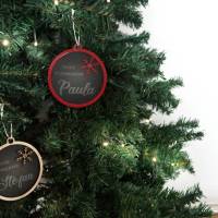Weihnachtskugeln aus Holz und Acryl - Individuelle Namen Dekoration für deinen Weihnachtsbaum Bild 2