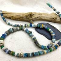 rustikale antike Nila-Glasperlen aus Mali - 5-12 mm - Sahara Perlen - blau grün - 54cm - Djenne Nila Bild 5
