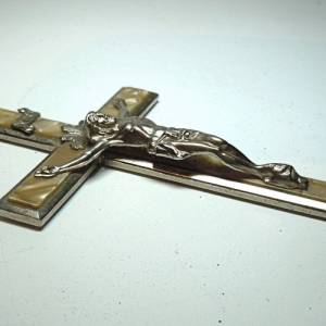 Antikes Jugendstil Bischof Kreuz mit Jesu & prachtvollen Perlmutt Intarsien um 1910 Bild 5