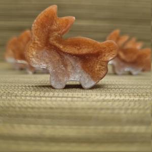 Süße kleine Hasen aus Epoxidharz, 6er Set. Dekoration für den Tisch usw. Bild 9