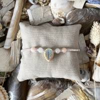 Armband „Pastel Leaf“ - Rocailles-Perlen-Armband mit Farbverlauf, Jade-Perlen und Glas-Blatt Bild 1