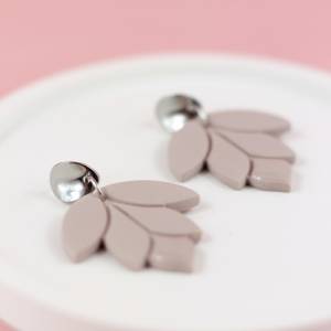 Boho Ohrringe - Blumen Hängeohrringe - Elegante Ohrringe für jeden Anlass - Ohrringe mit Lotusblüte - in über 40 Farben Bild 7