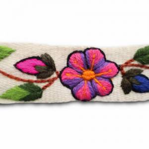 Bestickter Gürtel, Boho Damengürtel Weiß, Peruanischer Gürtel mit bunter Blumen Bestickung, Handgemachter Webgürtel Bild 5