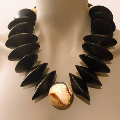 Halskette NAGA CONCH & EBONY ambra Schmuck