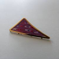 Brosche Triangle, Dreieck, Seide bemalt, rot + lila + grau, Metallrahmen Efco goldfarben, Anstecknadel Bild 1