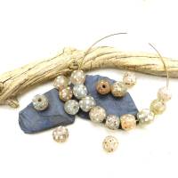 9 alte weiße Skunk Perlen mit farbigen Punkten - milchig weiße venezianische Handelsperlen - Augenperlen Bild 8