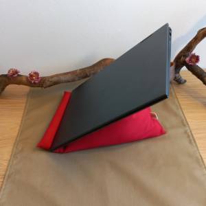 Sitzsack für Laptop, Handys oder als Buchstütze in rot, Sitzkissen für Ebook-Reader und Tablet, stabile und weiche Deko Bild 6