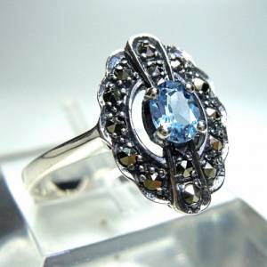 Feiner Silber Jugendstil Ring mit ovalem Aquamarin + Markasiten Bild 3