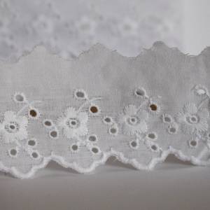 2,95 EUR/Meter Festonspitze in Weiß, Baumwollspitze Weiß  5 cm breit Wäschespitze Bild 3
