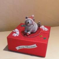 Deko Box Weihnachtsgeschenk Mäuse zum Fest - Maus auf Schlittschuhen - Geschenkverpackung Bild 1