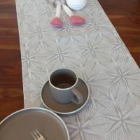 Tischläufer in silber und hellgrau mit Sternen 146,00 x 40,00cm, Tischdekoration zu feierlichen und stilvollen Anlässen Bild 2