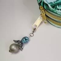 Außergewöhnlicher Schutzengel mit Totenkopf-Perle als Anhänger für deinen Schlüssel oder deine Tasche Bild 3