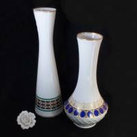 2 Vintage Porzellan Vasen Midcentury weiß, goldfarben, grün, blau, Trödel Dings da Bild 1
