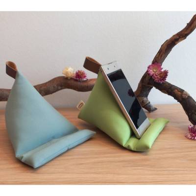 Grüner Sitzsack für Handy, Buch und Ebook-Reader, in apfelgrün oder mintgrün, dekorative Ablage als Geschenk zu Ostern