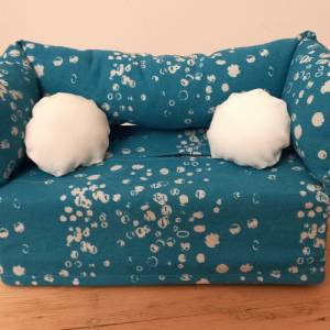 Taschentücher-Sofa in blau weiß, Umhüllung für Kosmetiktücherbox, Überzug mit Blickfang zu Ostern oder Geburtstag Bild 3