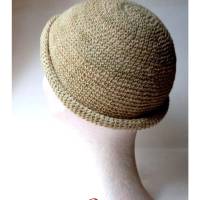Klassische Mütze; HäkelHut; Kappe / fein gehäkelt aus pflanzengefärbter Merinowolle / Gr.: M Bild 5