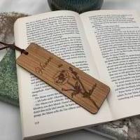 Lesezeichen aus Holz, Mohnblume personalisiert, aus Kirschvollholz, Geschenk zur Einschulung Bild 1