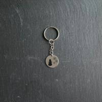Edelstahl Schlüsselanhänger mit Gravur: Einzigartige Geschenke für Hochzeiten, Geburtstage, Jahrestage und Weihnachten Bild 1