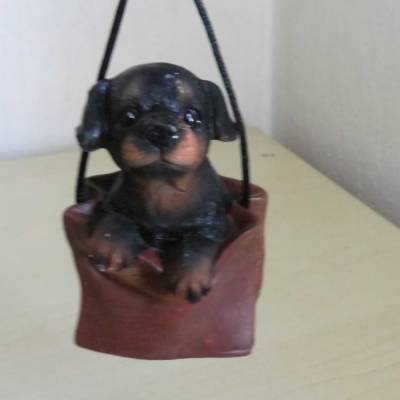 Figur Hunde Welpe schwarz-braun  in der Tasche... für die Deko oder Geldgeschenke basteln  - Gartendekoration
