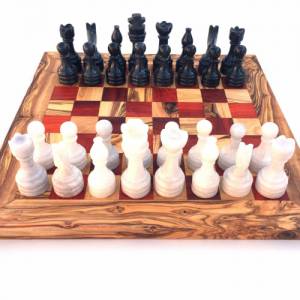 Schachspiel gerade Kante, Schachbrett Größe wählbar inkl. 32 Schachfiguren aus Marmor Handgemacht aus Olivenholz rotes H Bild 3