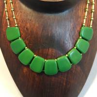 Halskette mit böhm. Glasperlen-Vierecken grün Bild 1