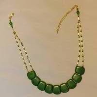 Halskette mit böhm. Glasperlen-Vierecken grün Bild 3
