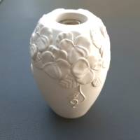 Kleine Blumenvase aus weißem Steinguss Bild 9