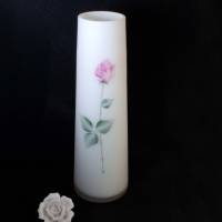 Vintage Glas Vase Milchglas weiß mit rosa Rose, Trödel Dings da Bild 1