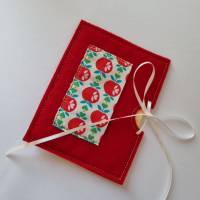 Gutscheinhülle und Blanco-Klappkarte - klein in rot "Äpfel" - mit Fach für Gutscheine in Scheckkartengröß Bild 3