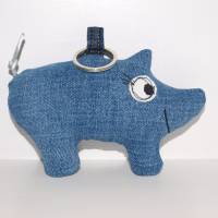 Schlüsselanhänger Schweinderl Jeans upcycling für Schlüsselbund Bild 1