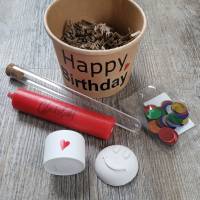 Geschenk-Set / Happy Birthday / im Becher / Kerzenhalter / Kerze / Glückslicht / Reagenzglas / Smiley Bild 2